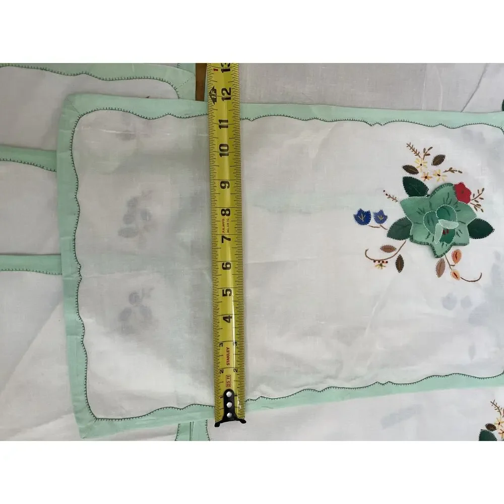 Vtg Embroidered Floral Applique 6 Placemats 4 Napkins 10 pc Set